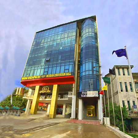 Hotel Valentino Noakhali Екстериор снимка