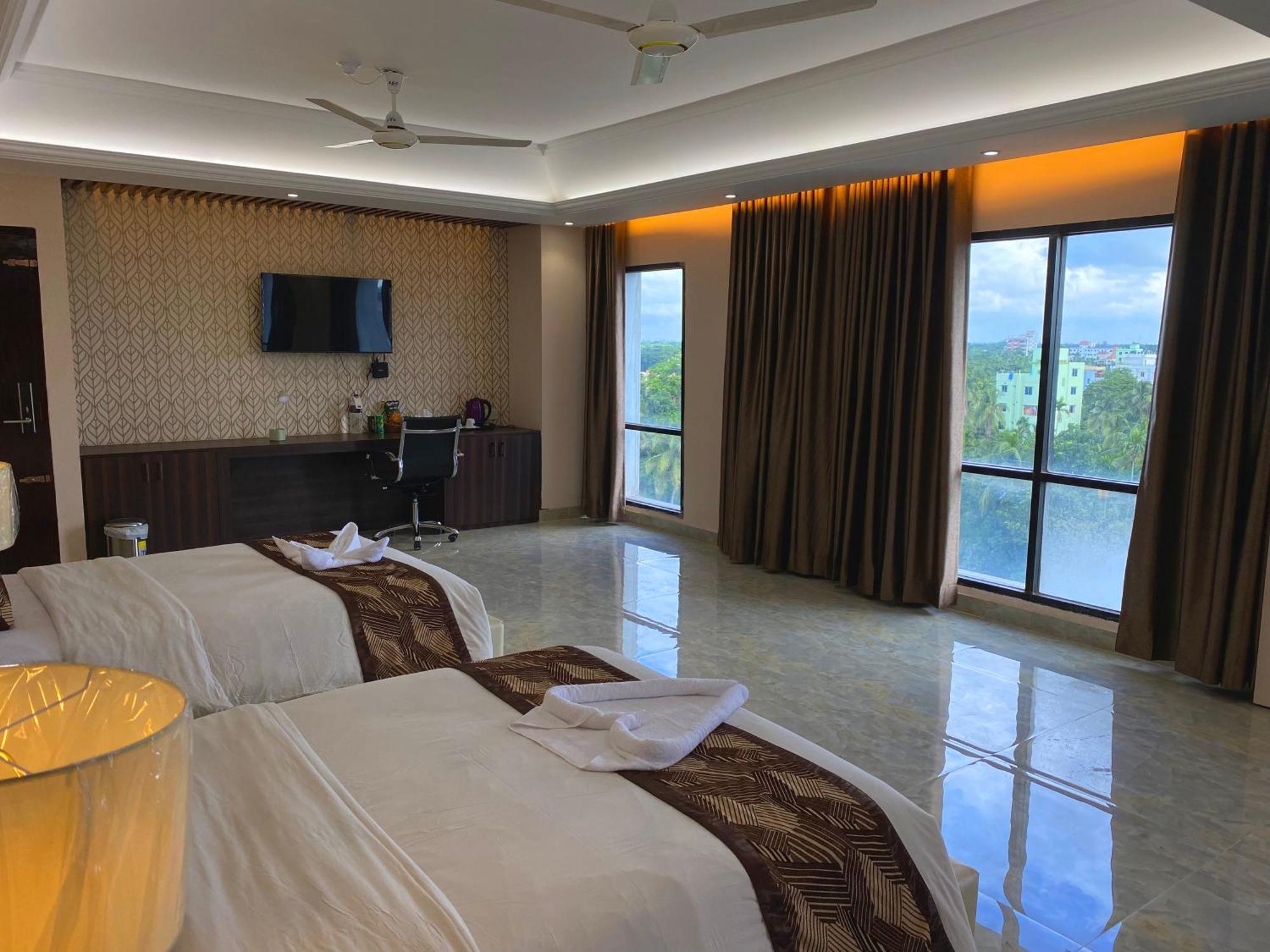 Hotel Valentino Noakhali Екстериор снимка