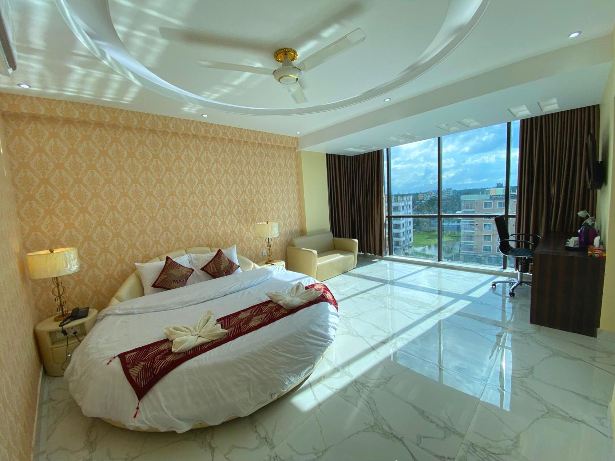Hotel Valentino Noakhali Екстериор снимка