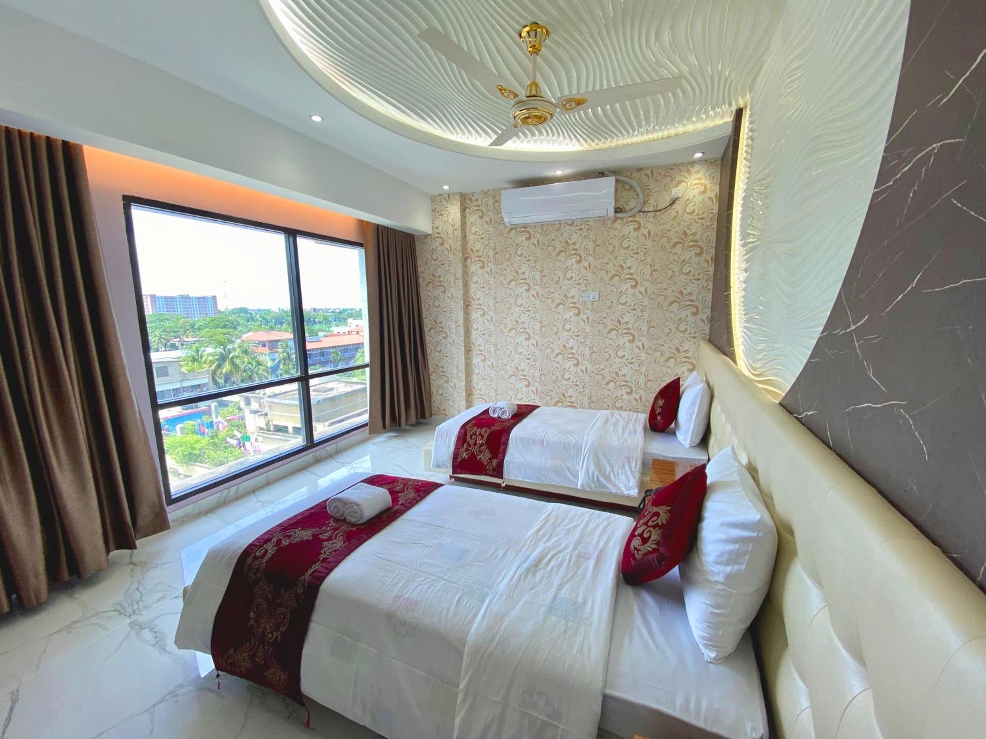 Hotel Valentino Noakhali Екстериор снимка
