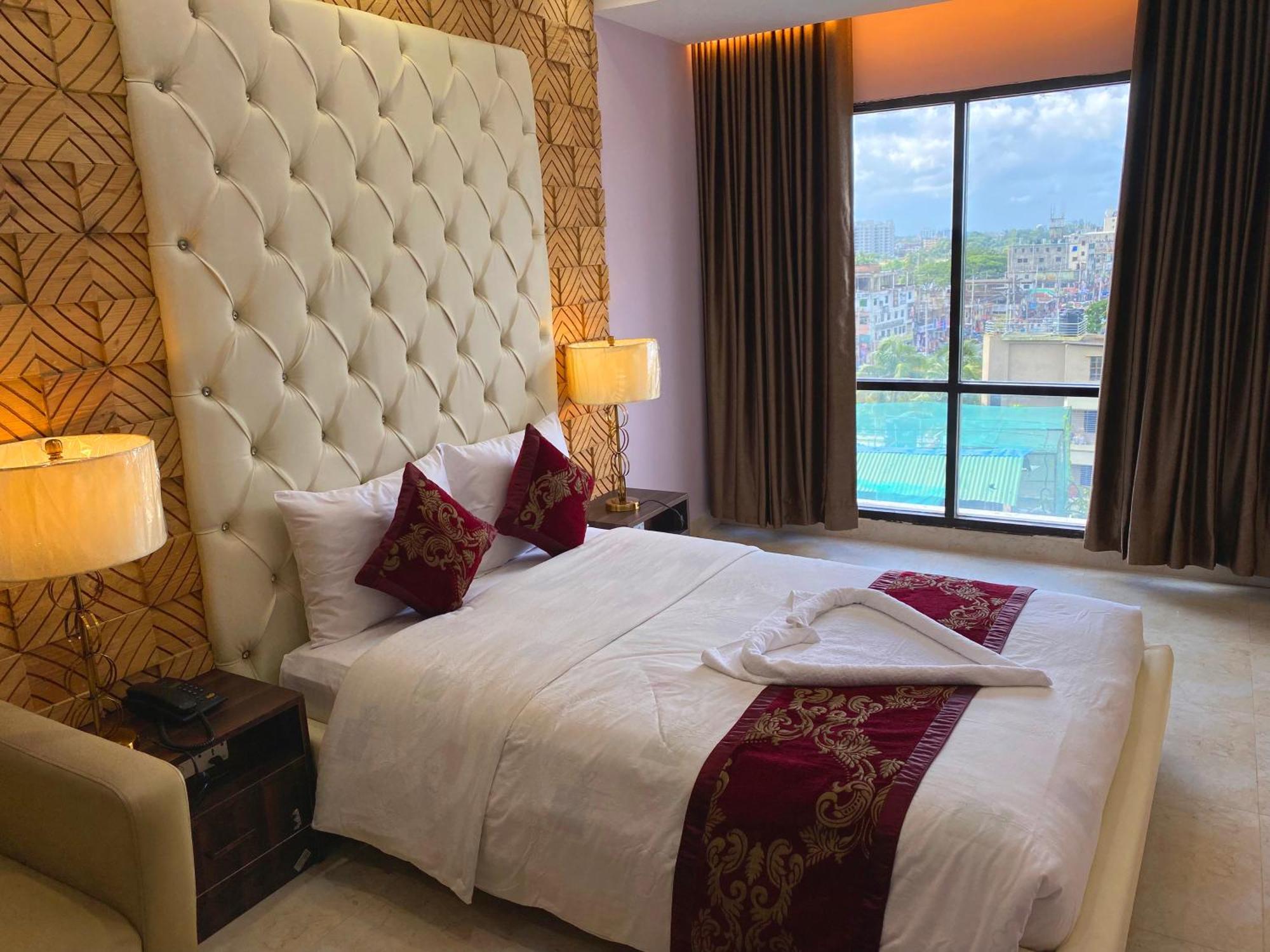 Hotel Valentino Noakhali Екстериор снимка