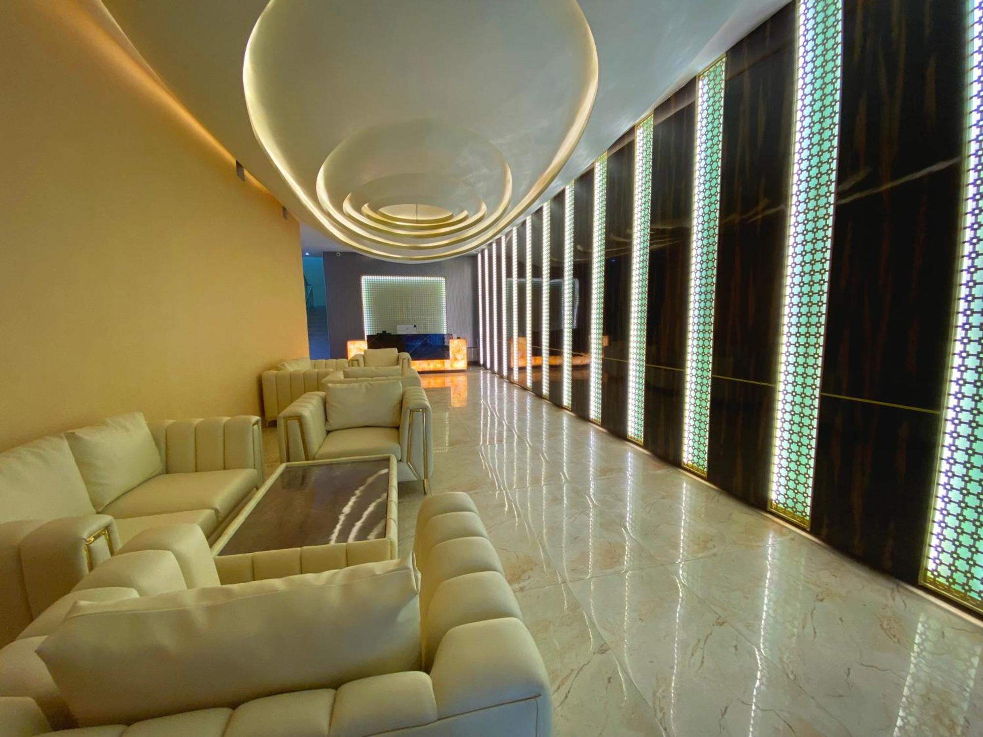 Hotel Valentino Noakhali Екстериор снимка